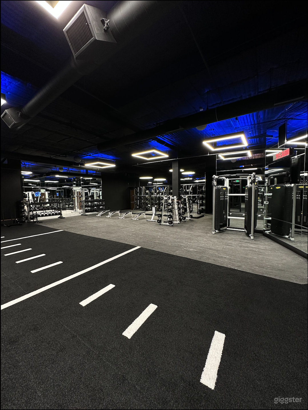 Luxurious boutique fitness studio in Beverly Hills Photo 4