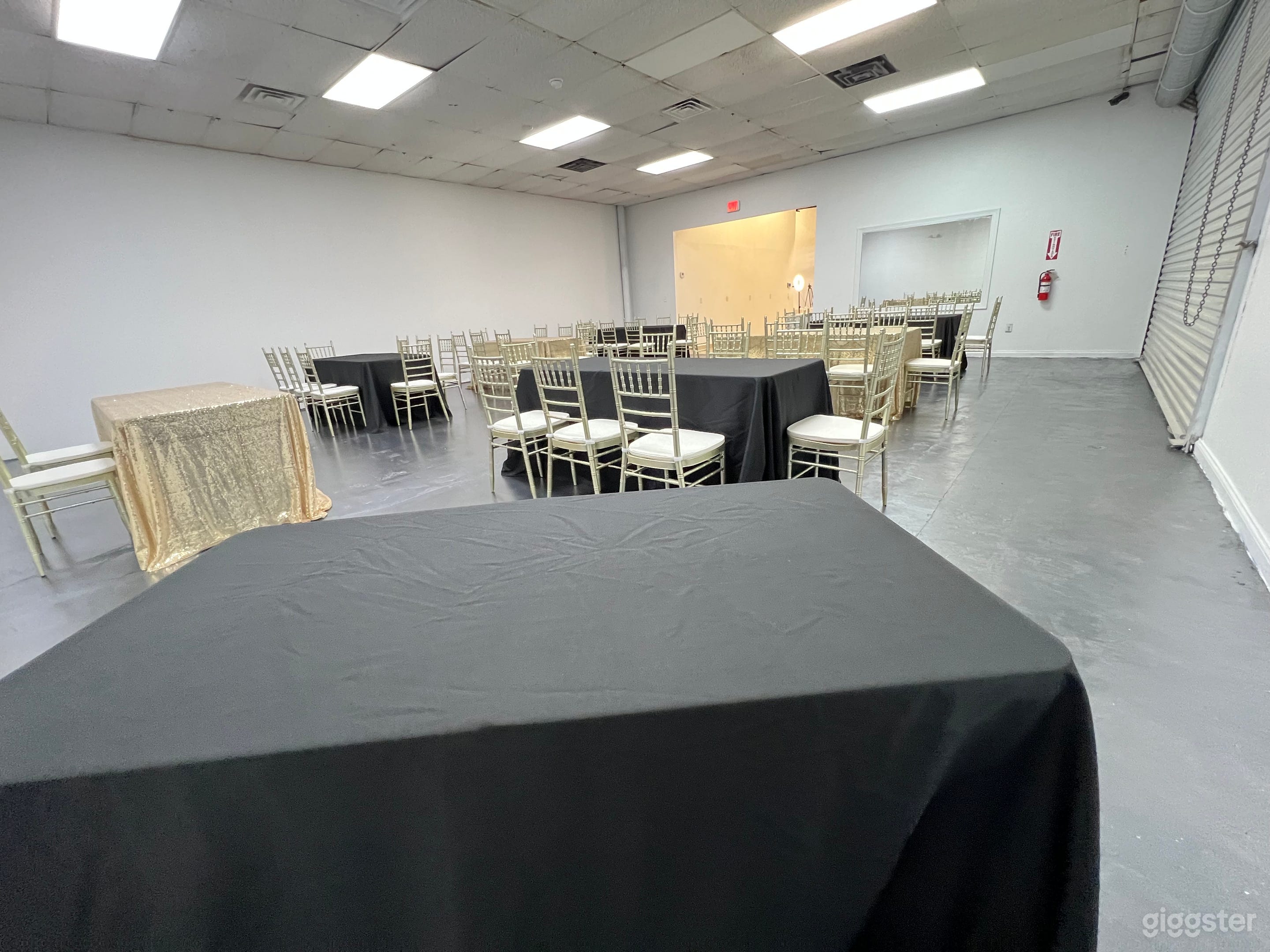 North Houston Spacious Venue Photo 4