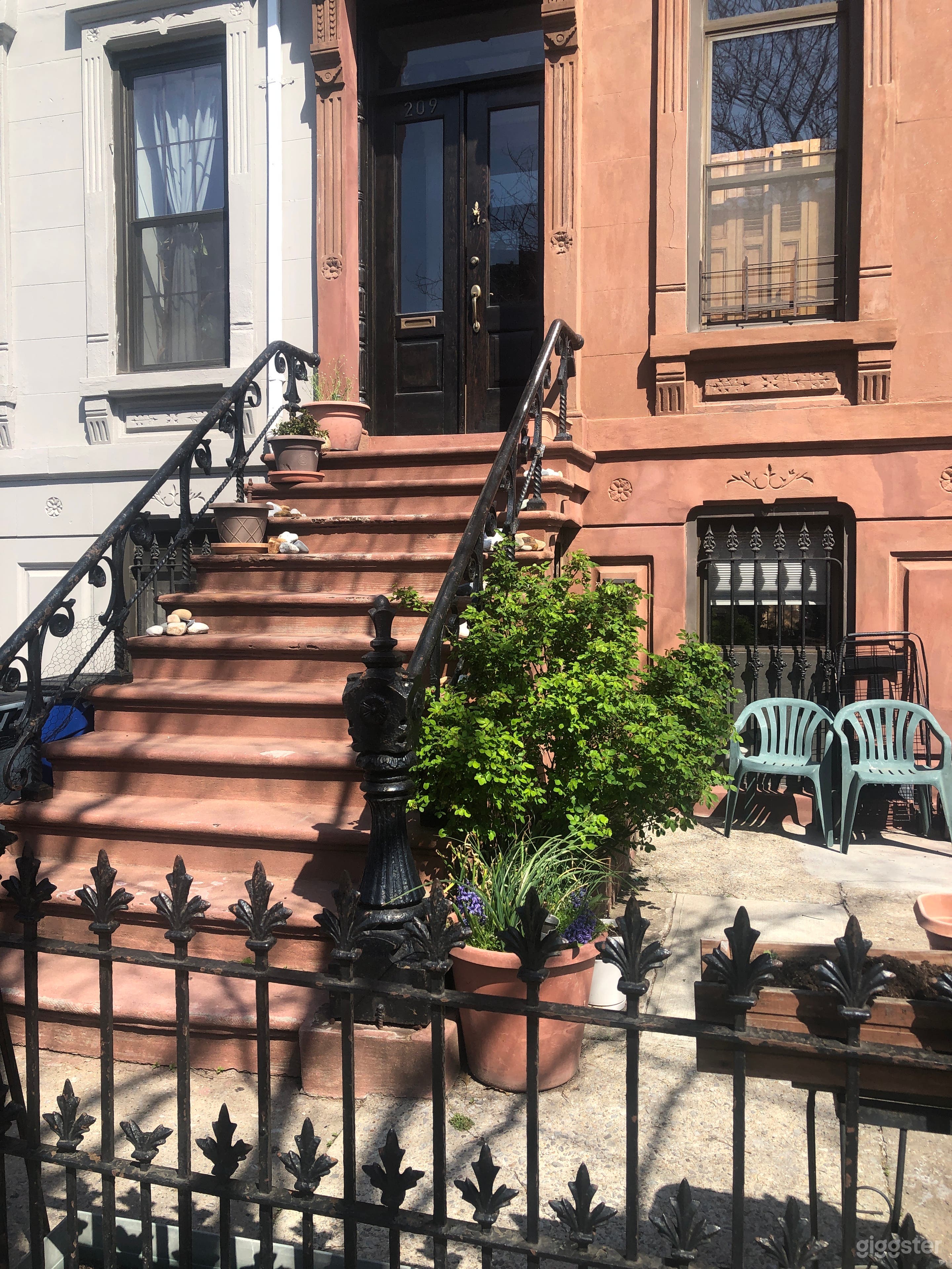 Classic Brooklyn Brownstone Photo 2
