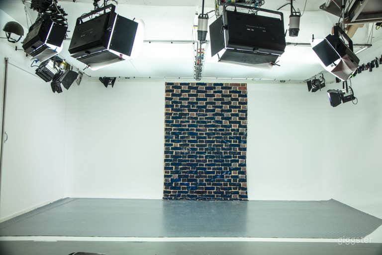  Estudio de Foto y Video de 1000 pies cuadrados con Vestidor y Cocina 
