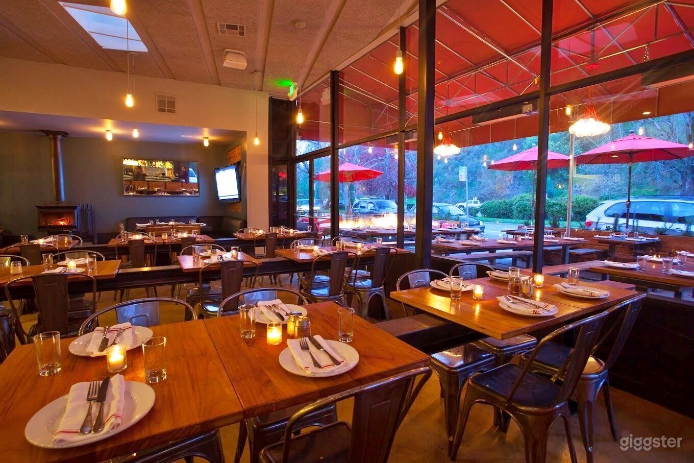 Neighborhood Eatery &amp; Bar in Mill Valley (Buyout) Photo 2