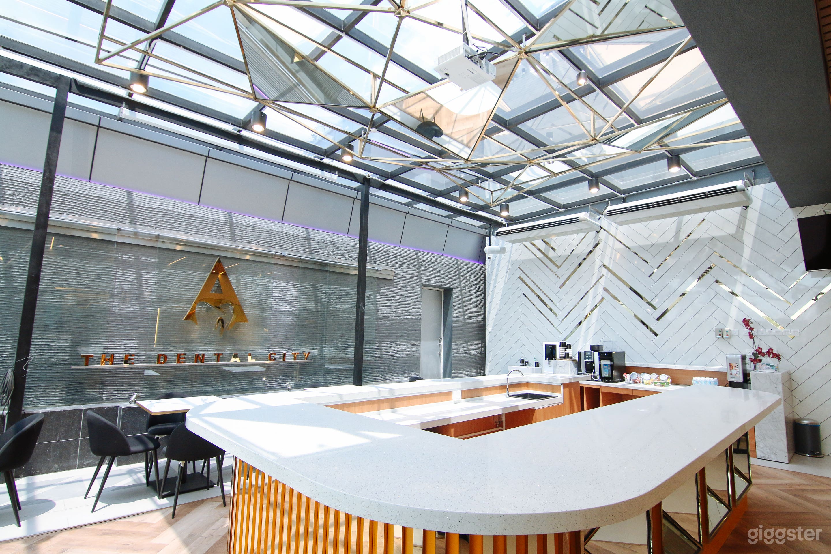 Cafe Space in Mutiara Damasara Photo 4