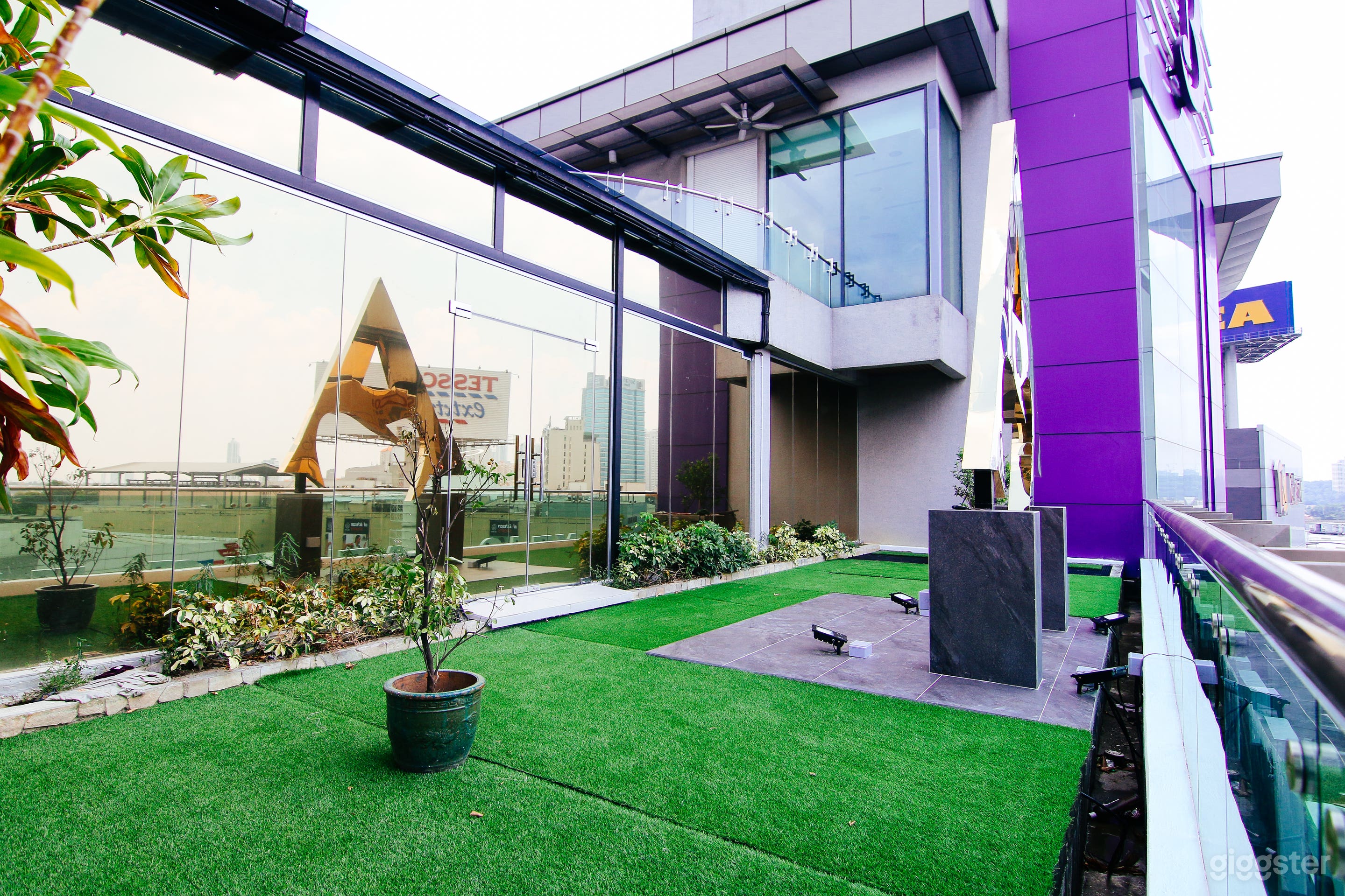Cafe Space in Mutiara Damasara Photo 1