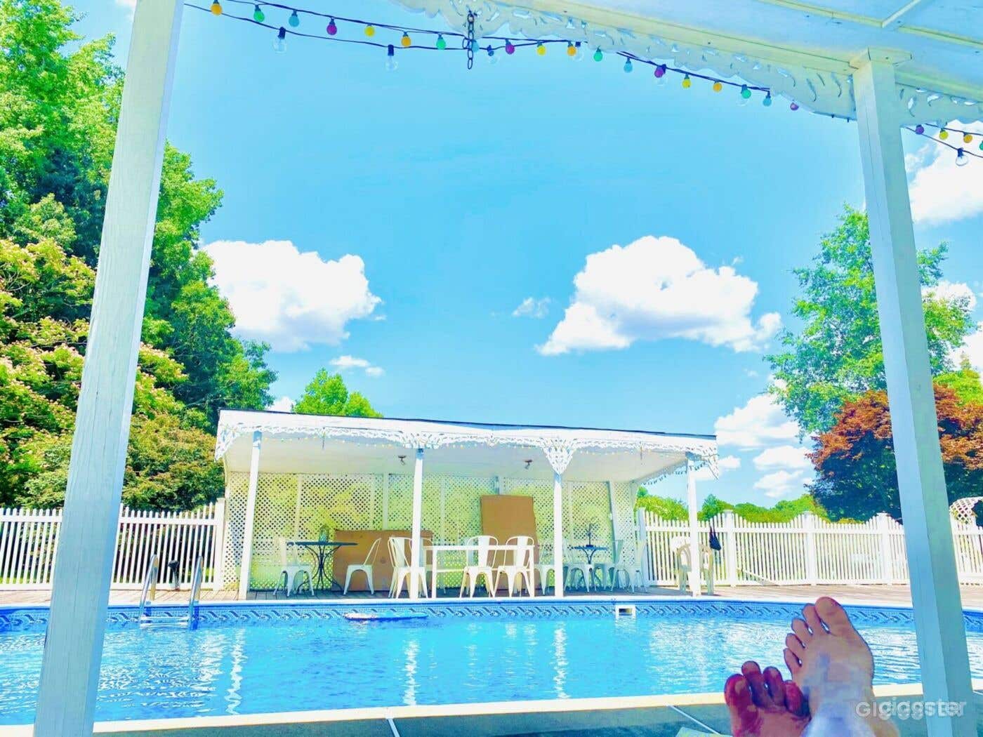 Outdoor Swimming Pool in a Ranch Photo 3