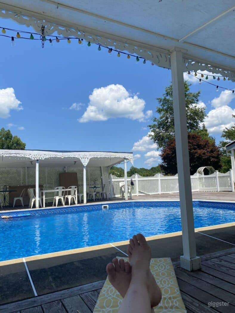 Outdoor Swimming Pool in a Ranch Photo 4