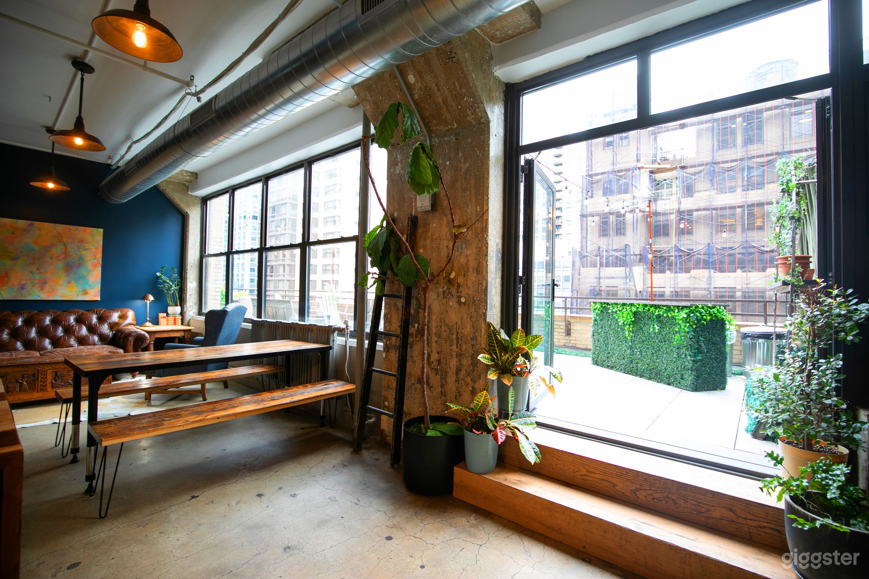 Hidden Rooftop Speakeasy Lounge with NYC Views Photo 2