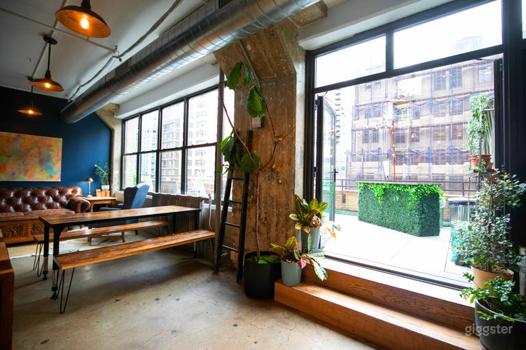  Hidden Rooftop Speakeasy Lounge with NYC Views 