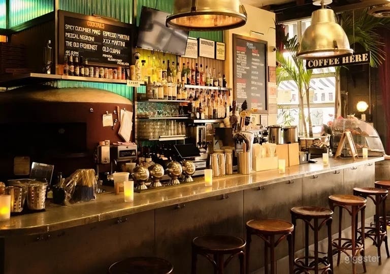  Bistro Style Cafe, Restaurant & Bar 