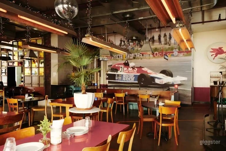  Bistro Style Cafe, Restaurant & Bar 