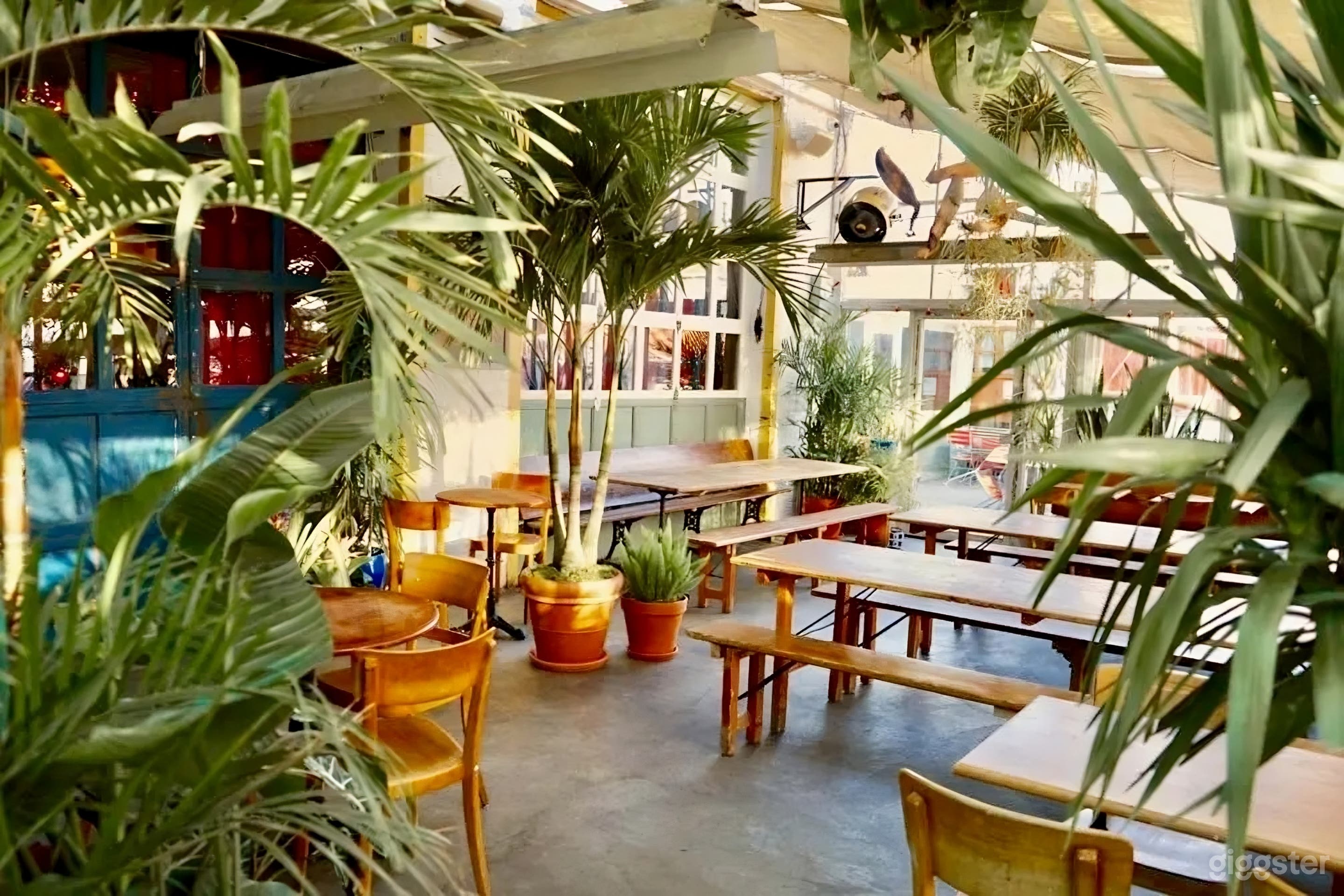 Bistro Style Cafe, Restaurant & Bar Photo 3