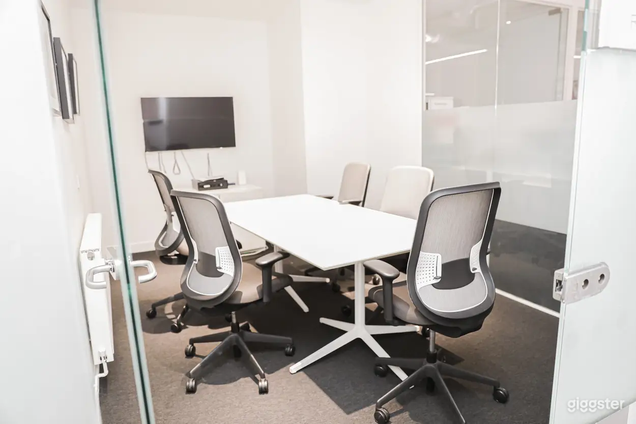 Meeting Room Photo 1