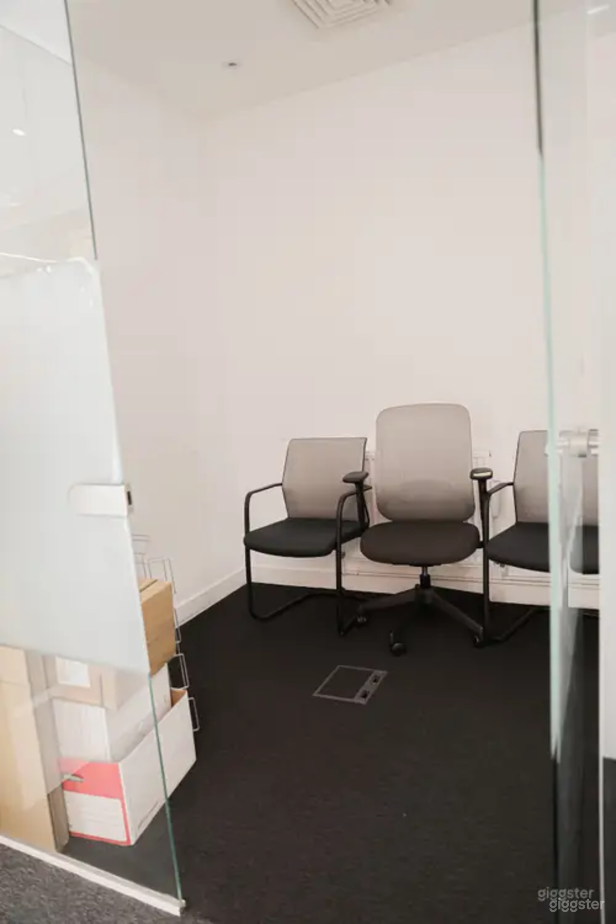 Meeting Room Photo 2