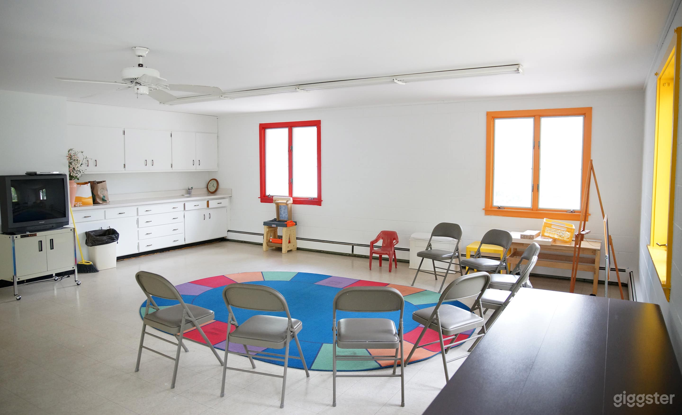 The room is so much larger than the picture shows.