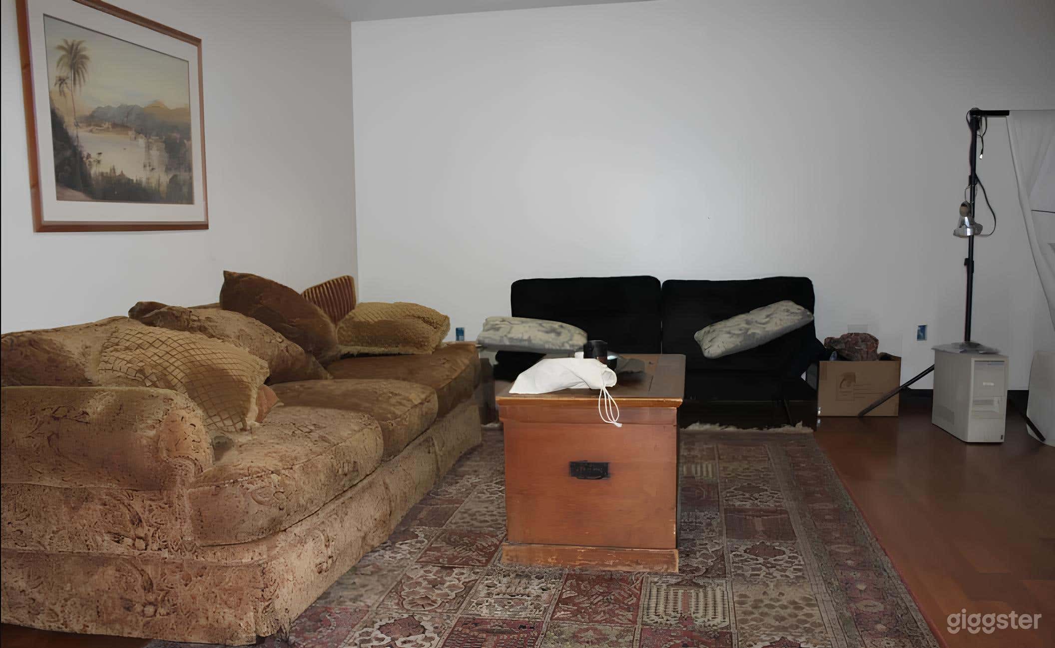 Classic Industrial Office Warehouse Photo 4