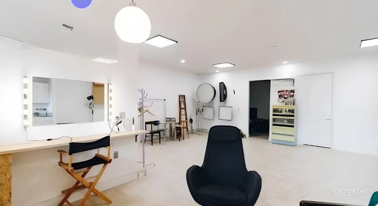   Downtown Loft Studio on Historic Beach St 