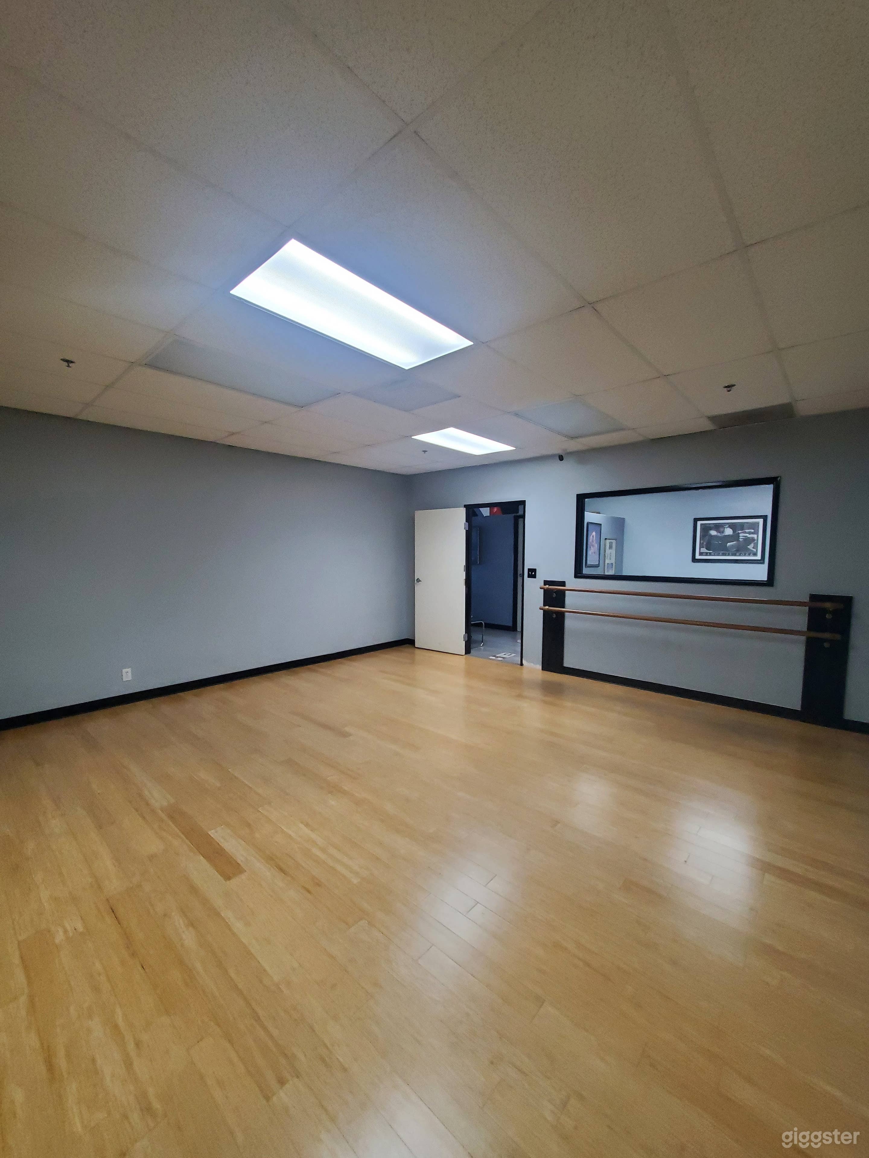 Dance Studio B (324 SQFT) Photo 1