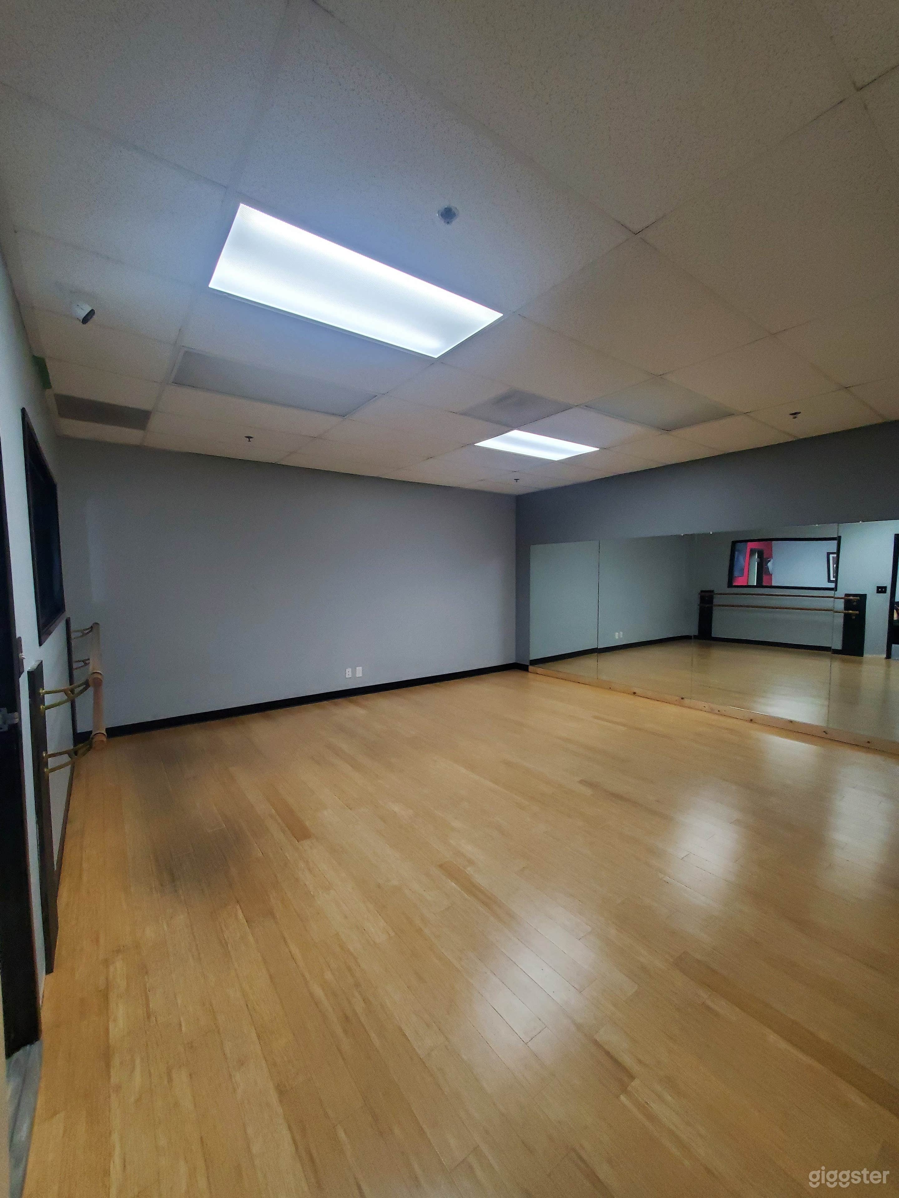 Dance Studio B (324 SQFT) Photo 4