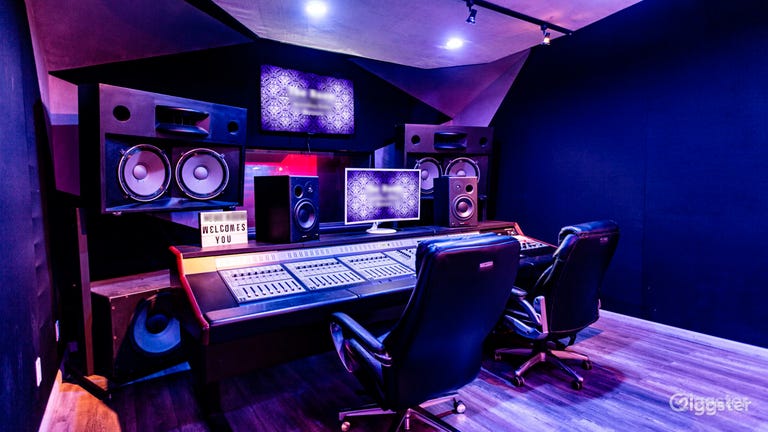  Melrose Studio A 