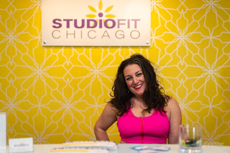  Studio Fit Chicago Splash wall 