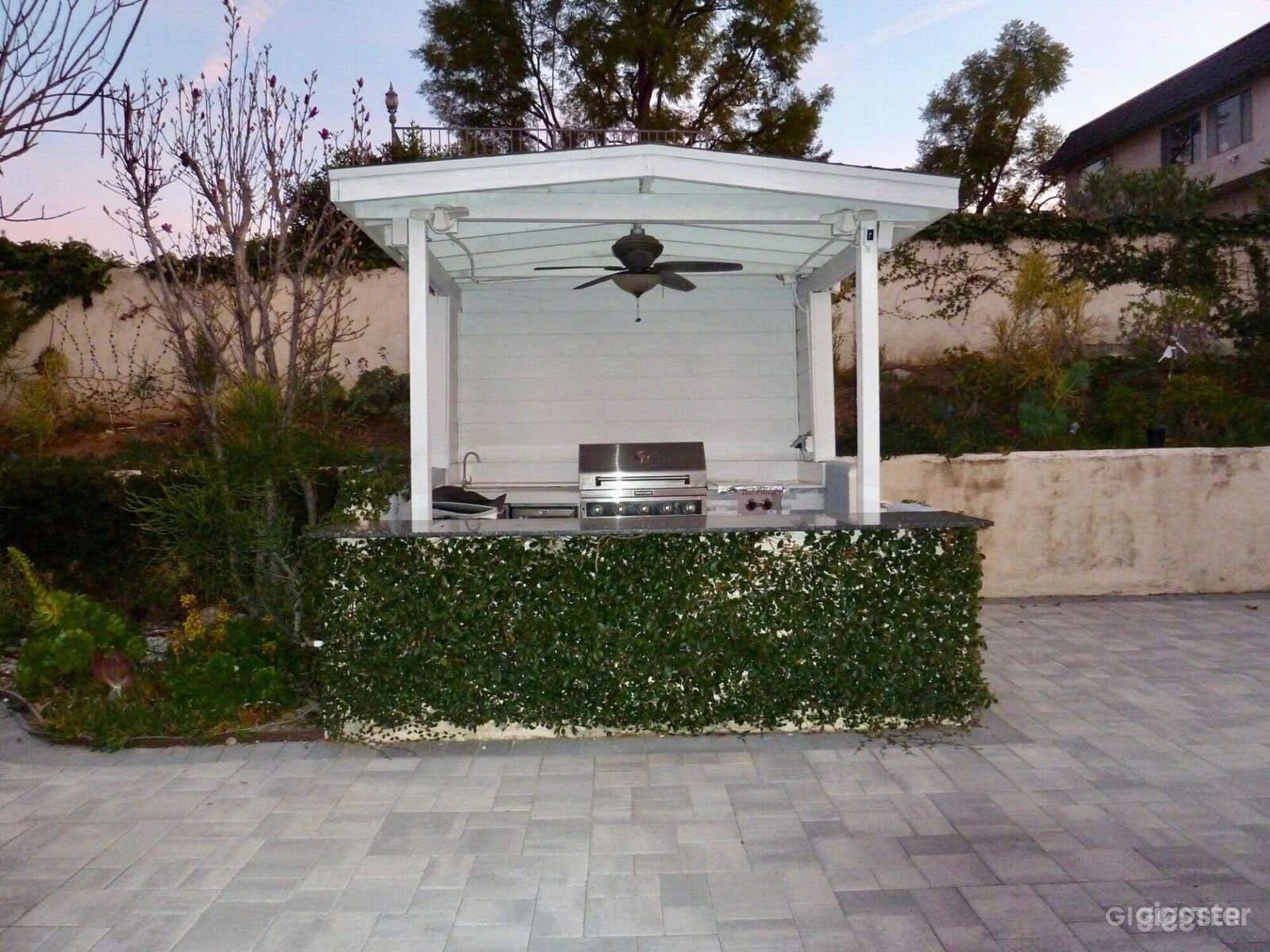 Pool and Jacuzzi in Prestigious Vista de Oro Home Photo 4