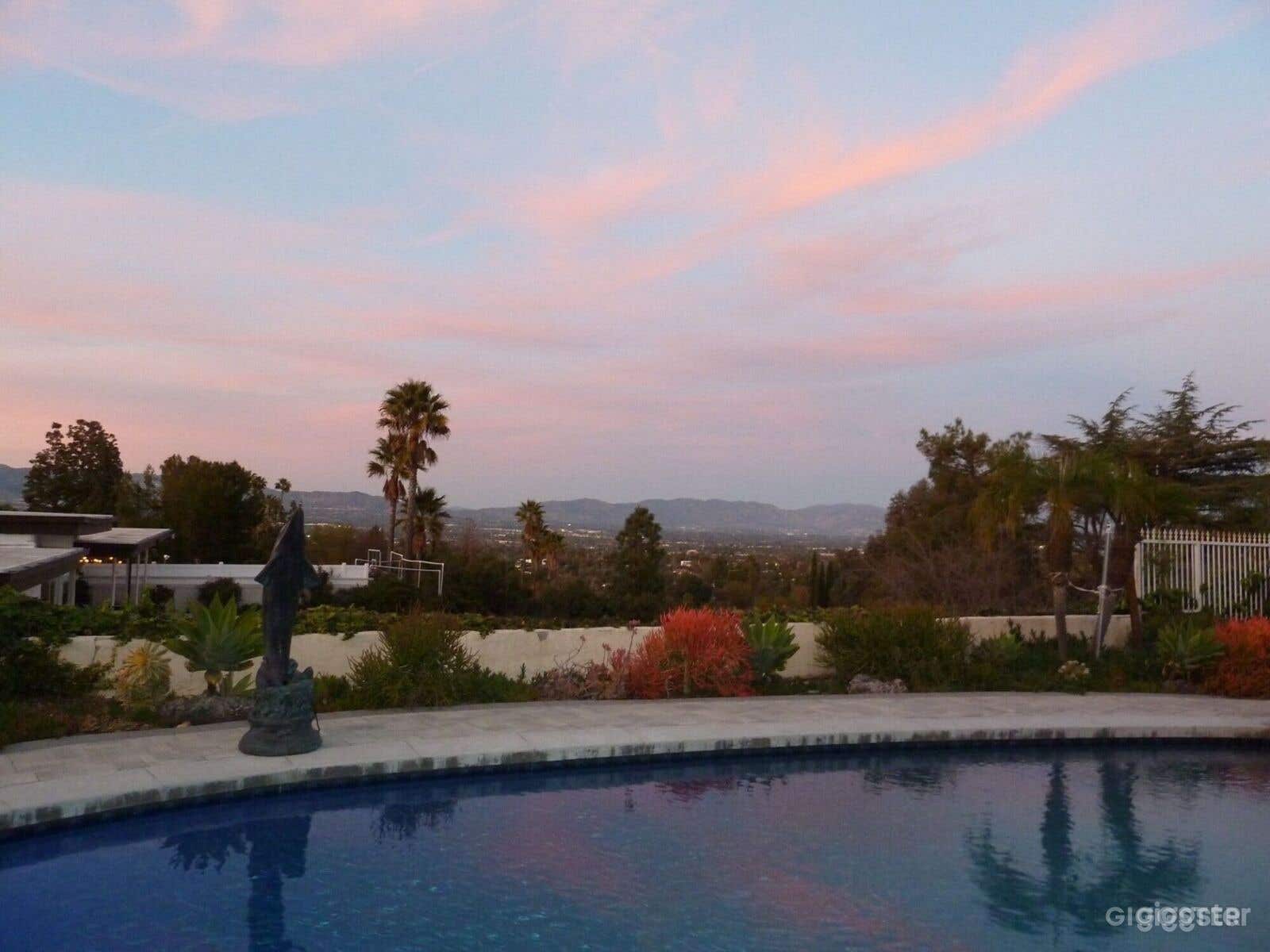 Pool and Jacuzzi in Prestigious Vista de Oro Home Photo 2