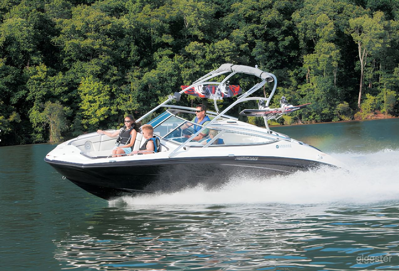 Yamaha AR210” Boat Photo 2