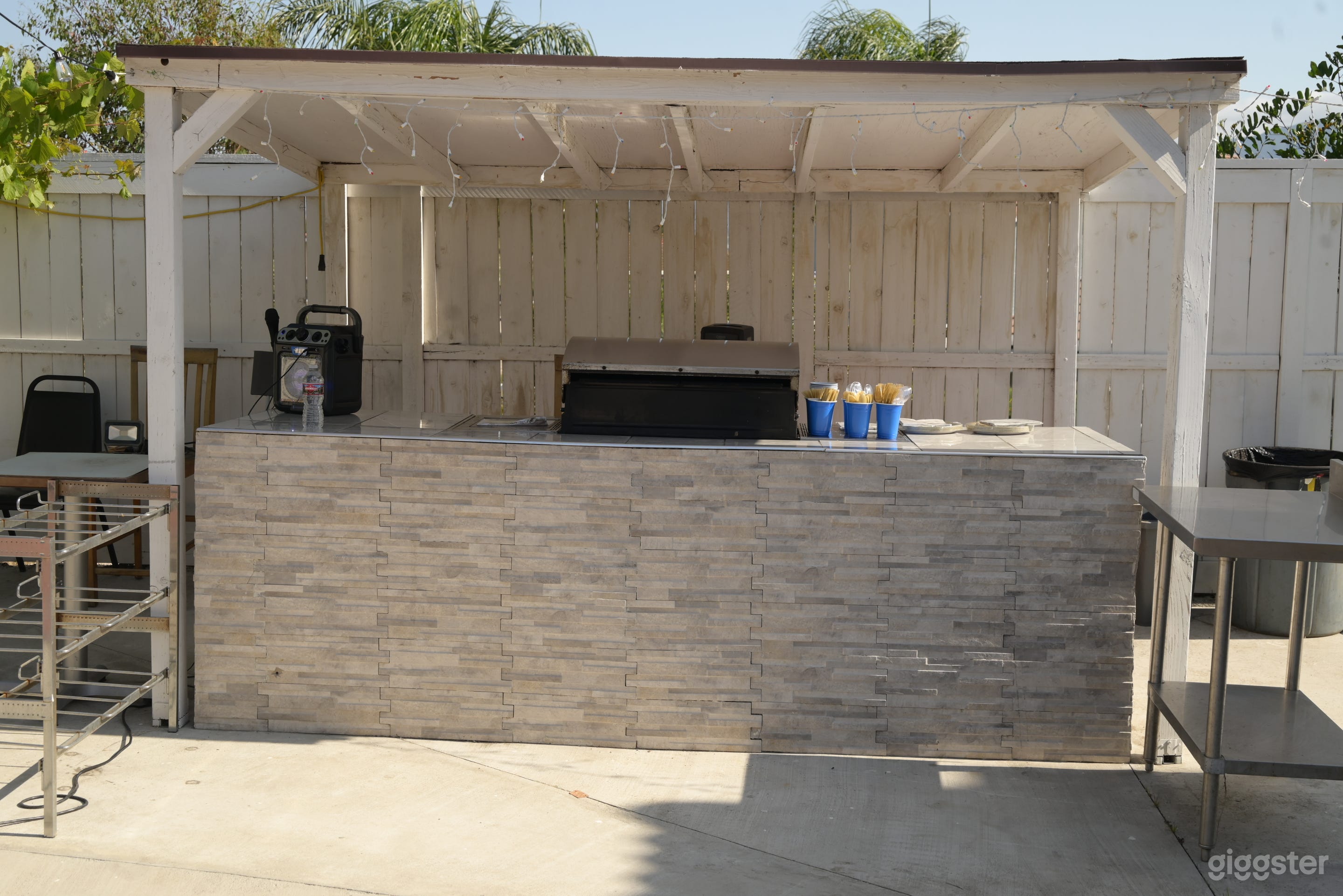 Charming Backyard with Pergola Perfect for  Events Photo 4