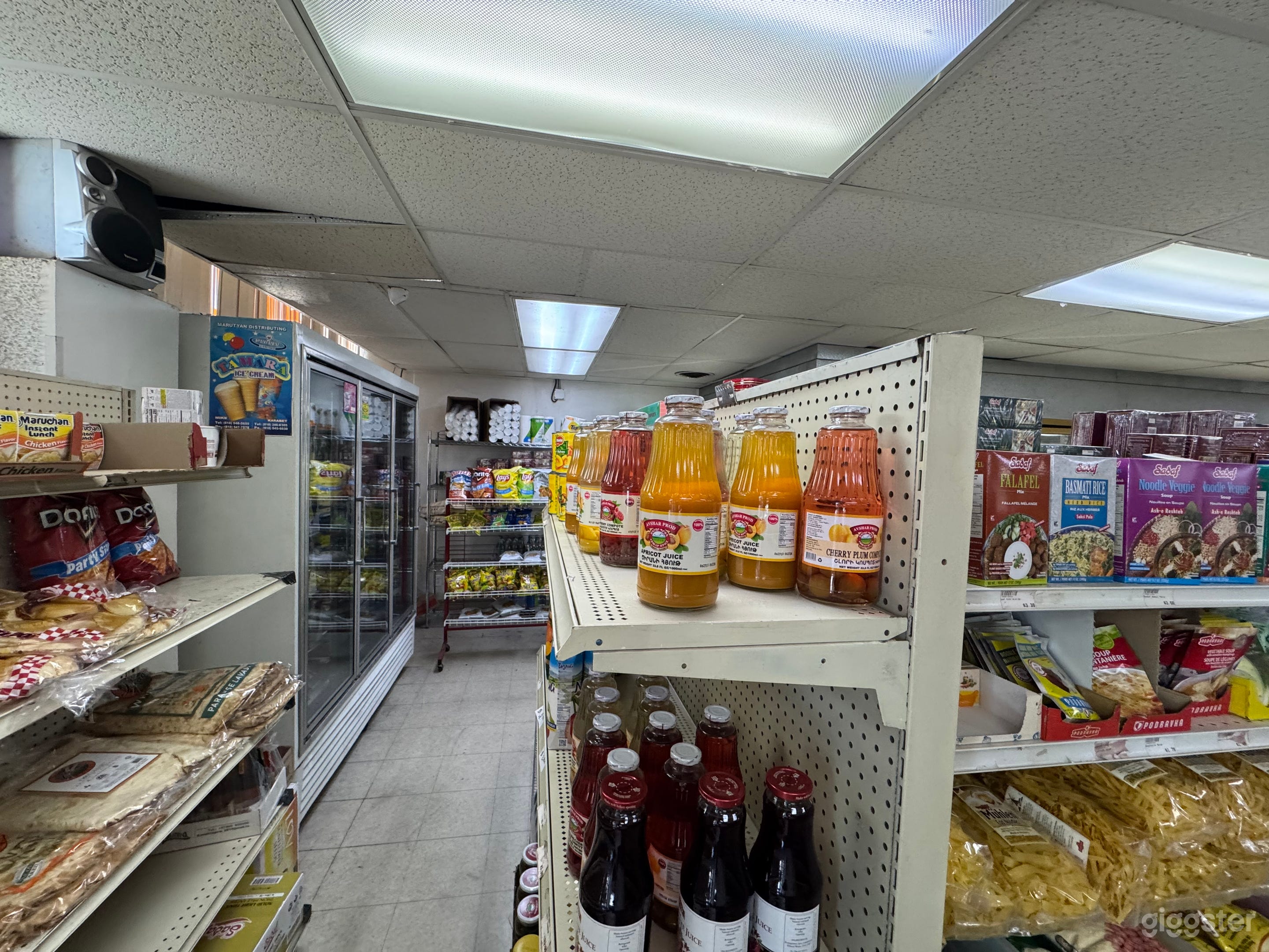 One-of-a-Kind Grocery Store for Filming Photo 4