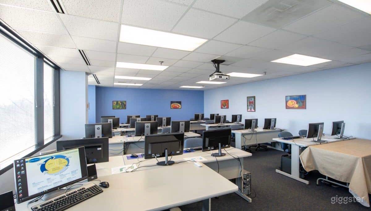 Bright, Upper Level 20 Person Computer Lab Photo 2