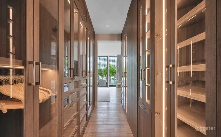  Elegant Home with Private Movie Theater- House only 