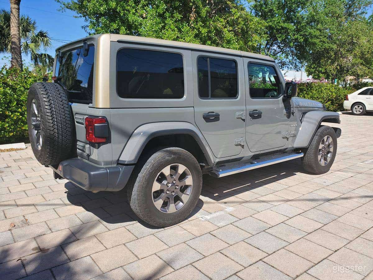 A Must have 2019 Jeep Wrangler Unlimited Sahara  Photo 3
