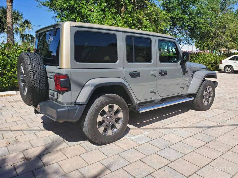  A Must have 2019 Jeep Wrangler Unlimited Sahara  
