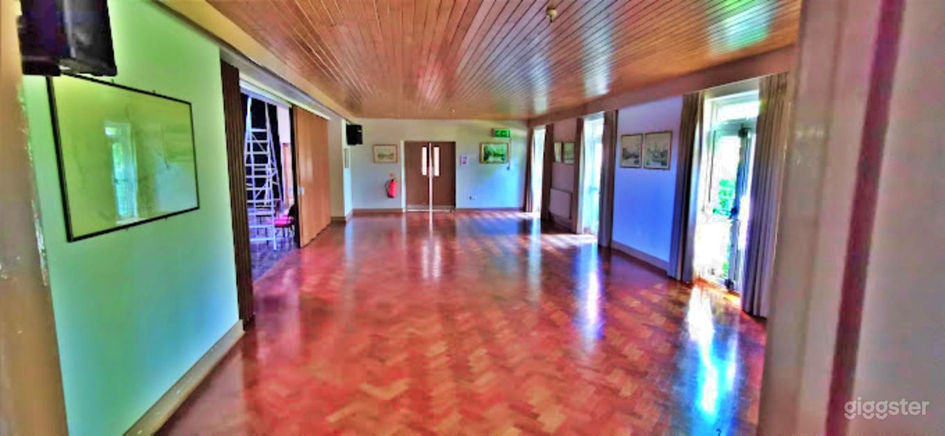 Versatile Event Space in Wraysbury Photo 3