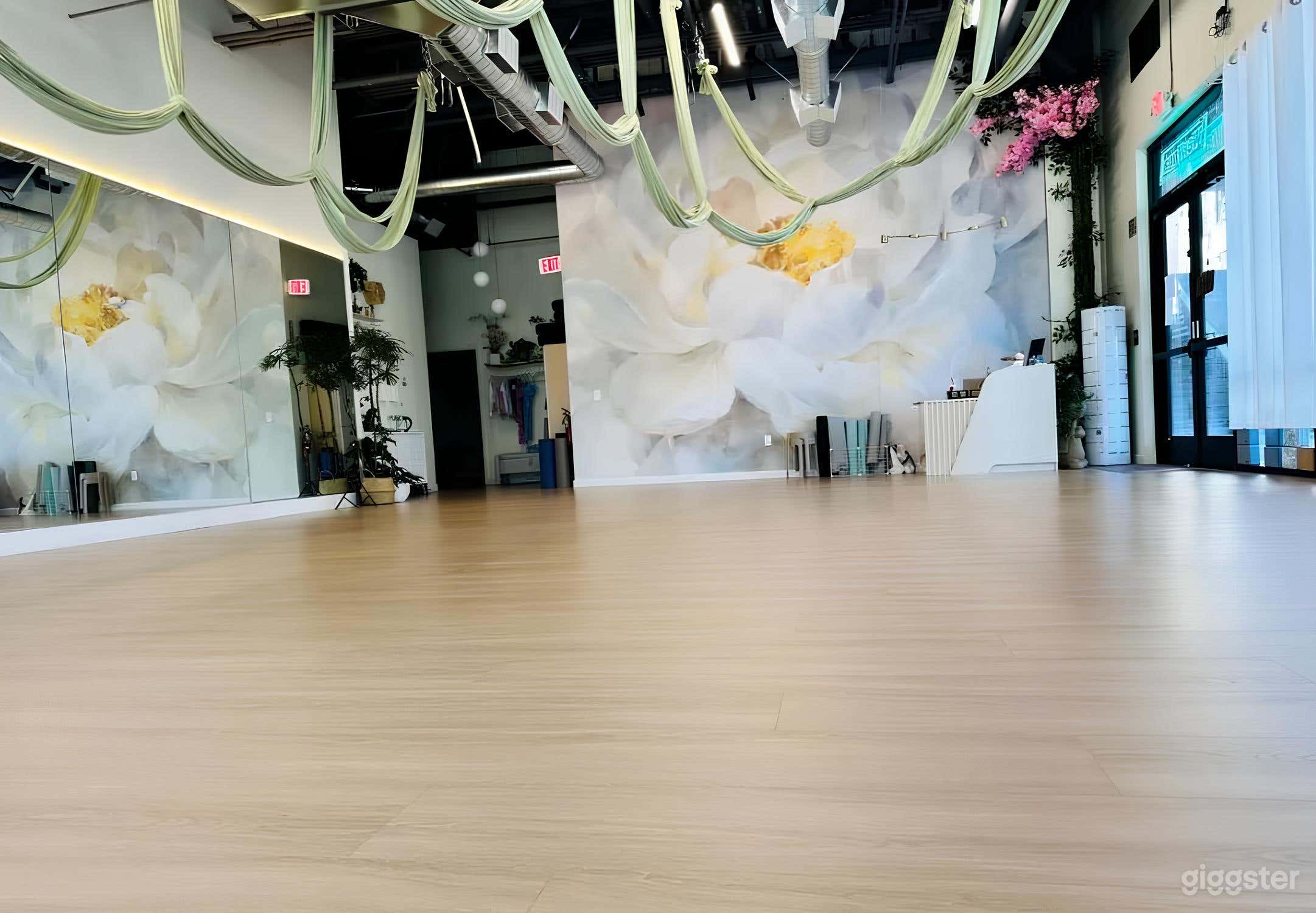 Radiant Yoga Studio in Sunnyvale Photo 4