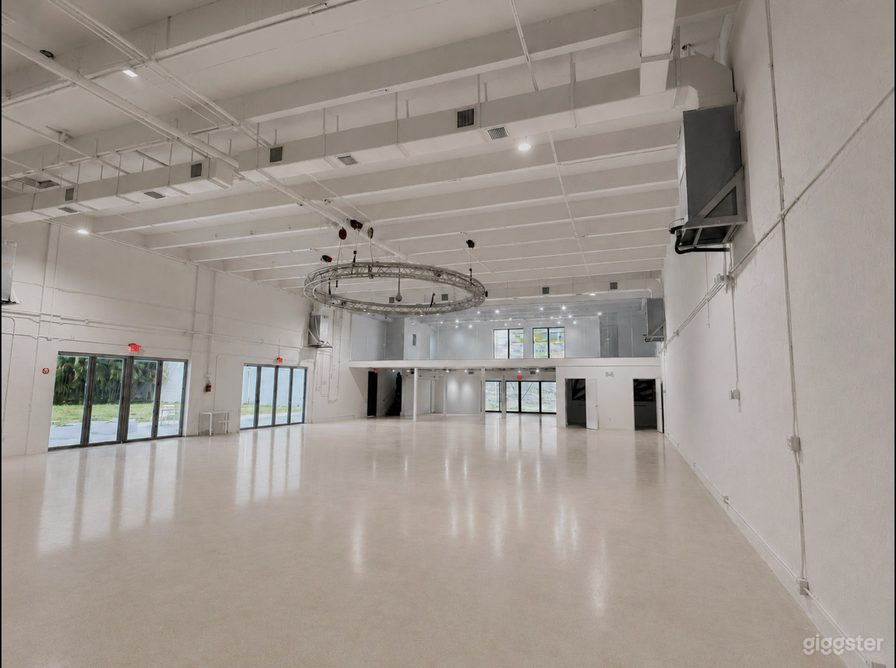 Amazing Wynwood 7000 sq ft property on 21000 sqft lot Photo 4