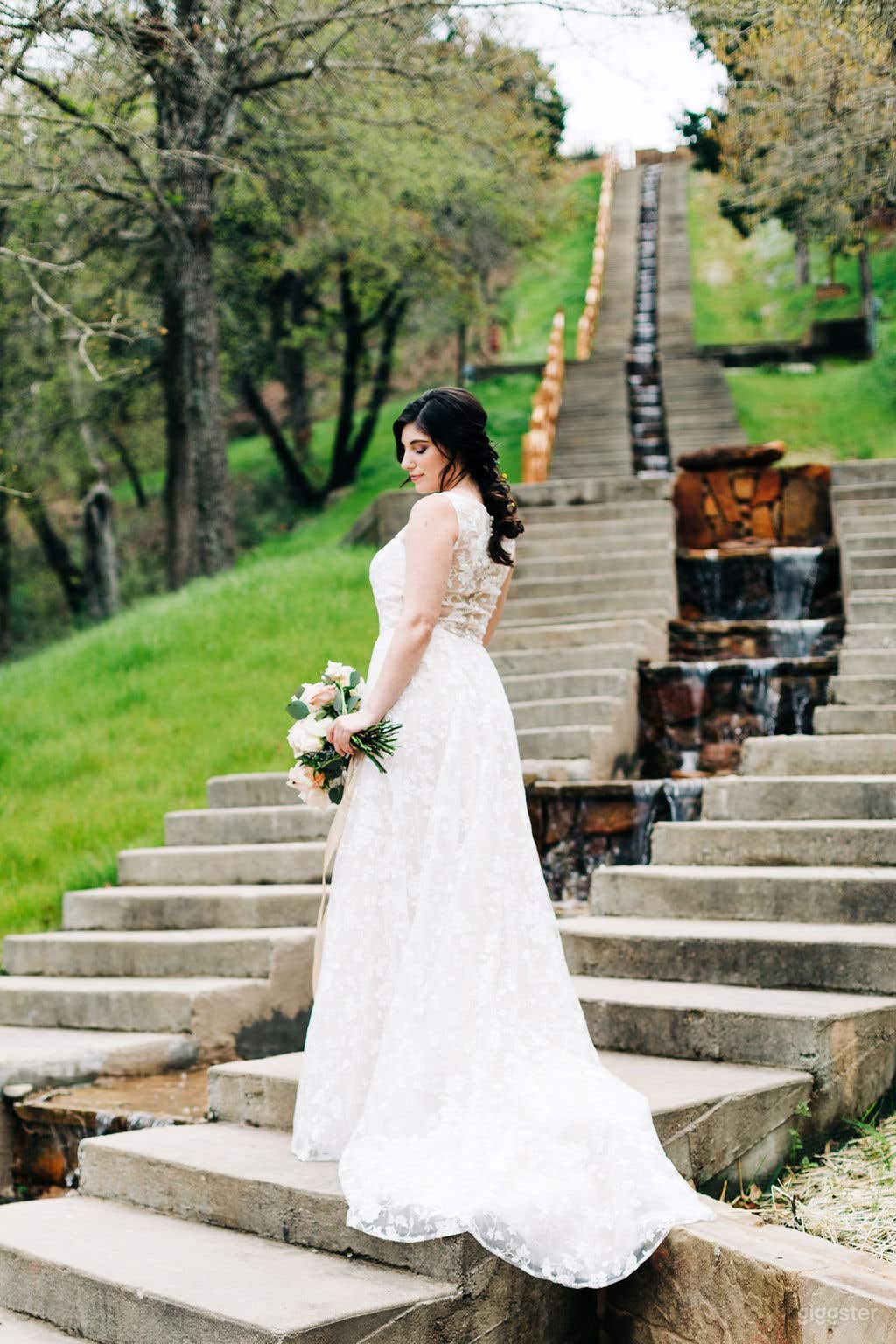 Vistas, Persian Gardens, Waterfalls and River Views Photo 3