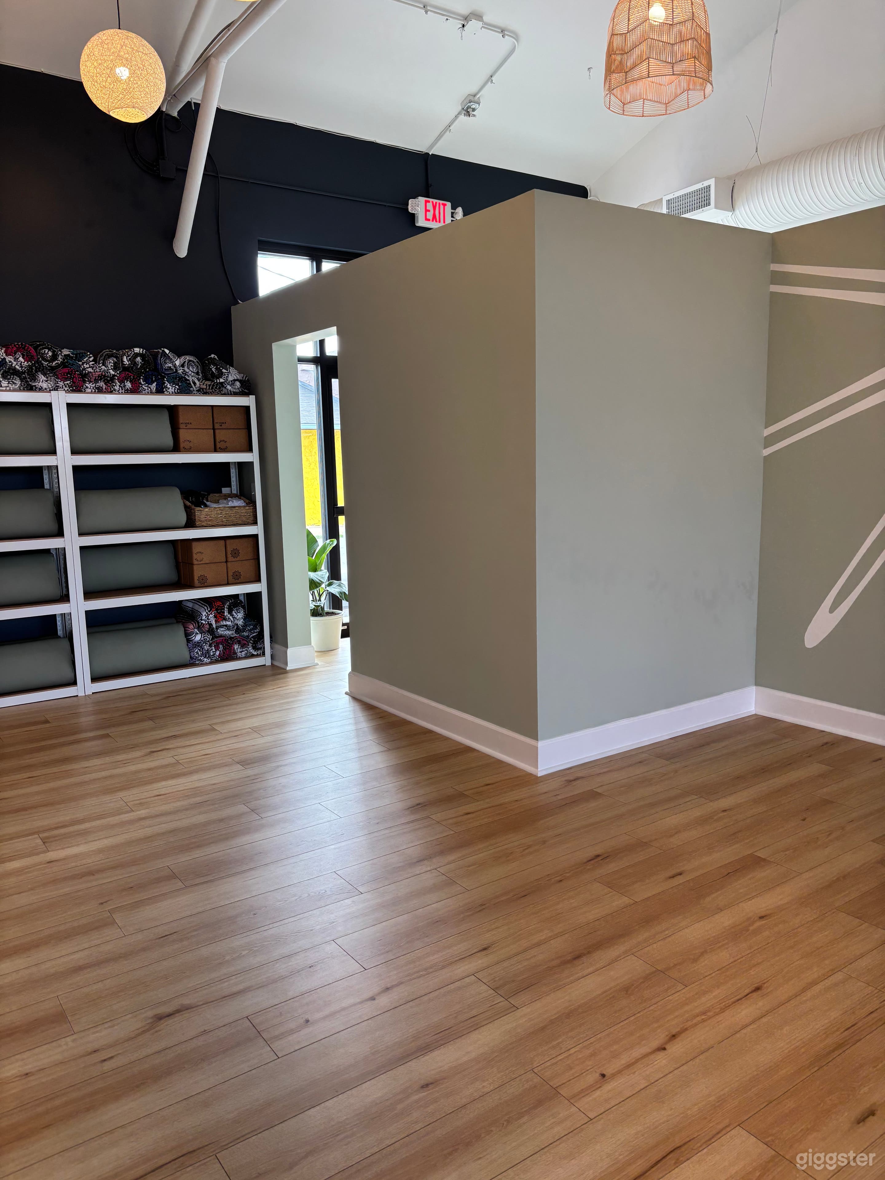 Spacious, Light-filled Yoga Studio Photo 3