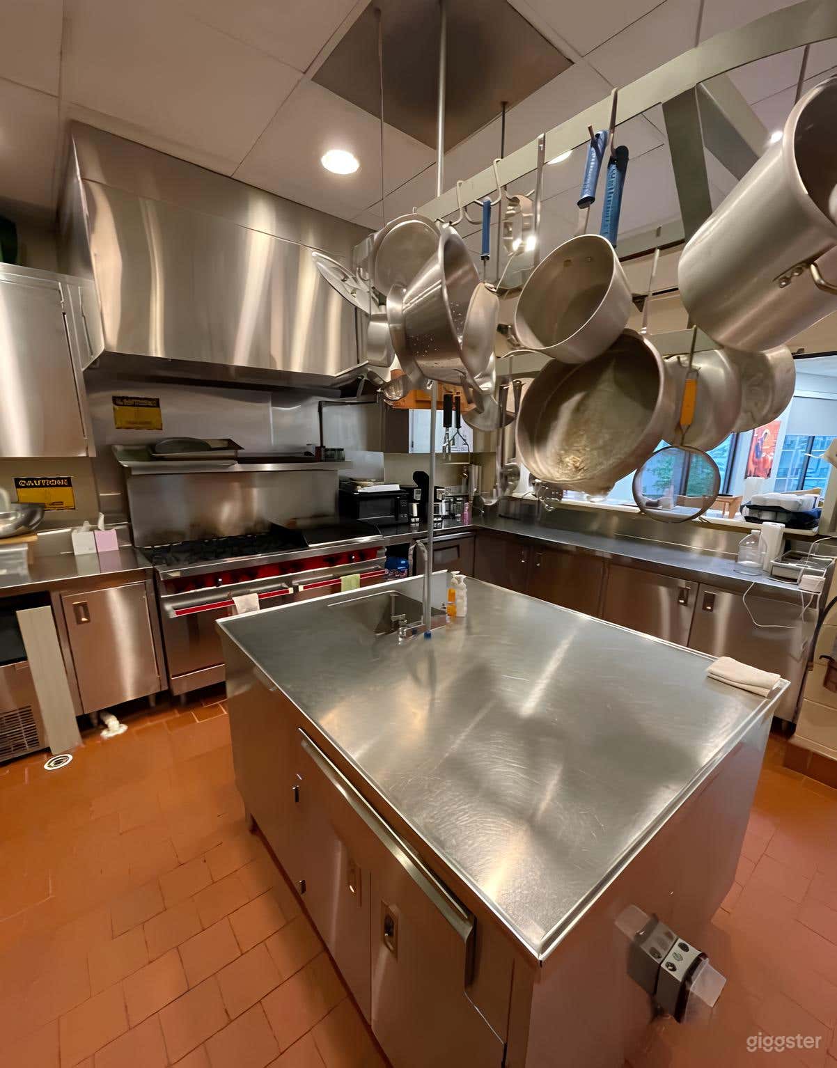 Commercial-Grade Kitchen Photo 3