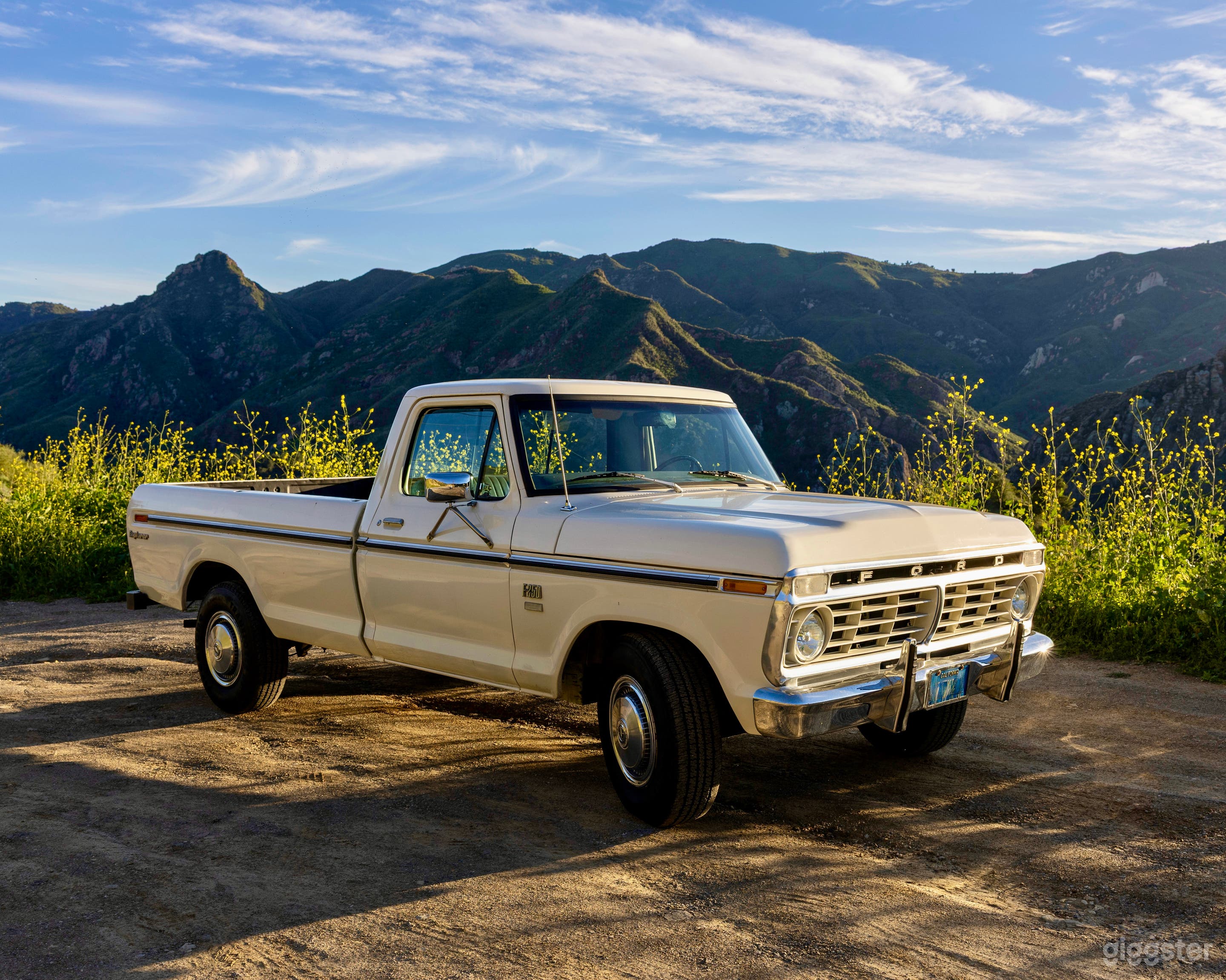 Beautiful Classic Ford F250 Long Bed Photo 1