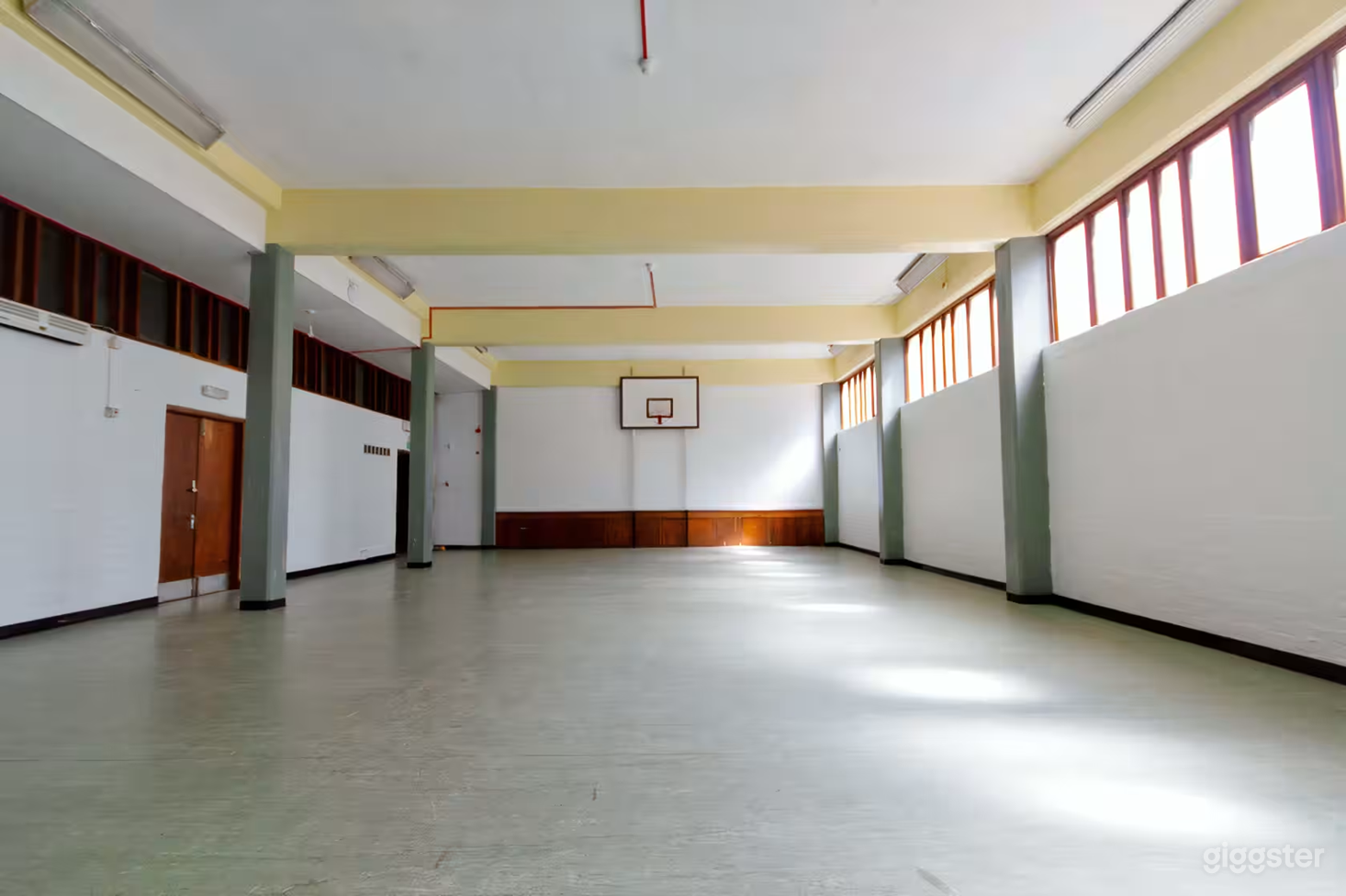 The Lower Hall Photo 1