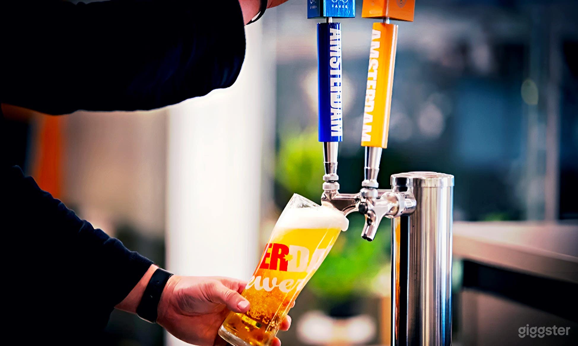 Bright 7 Person Day Office in Etobicoke Photo 2