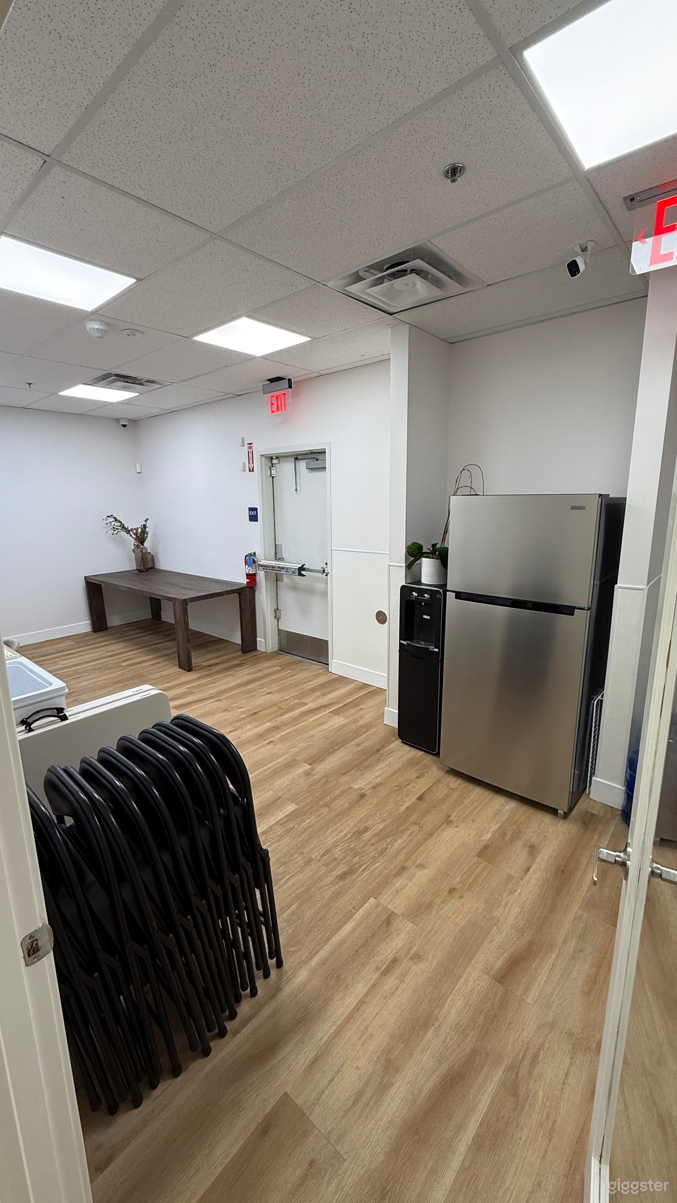 Modern Boutique Meeting & Workshop Space in Orange County Photo 4