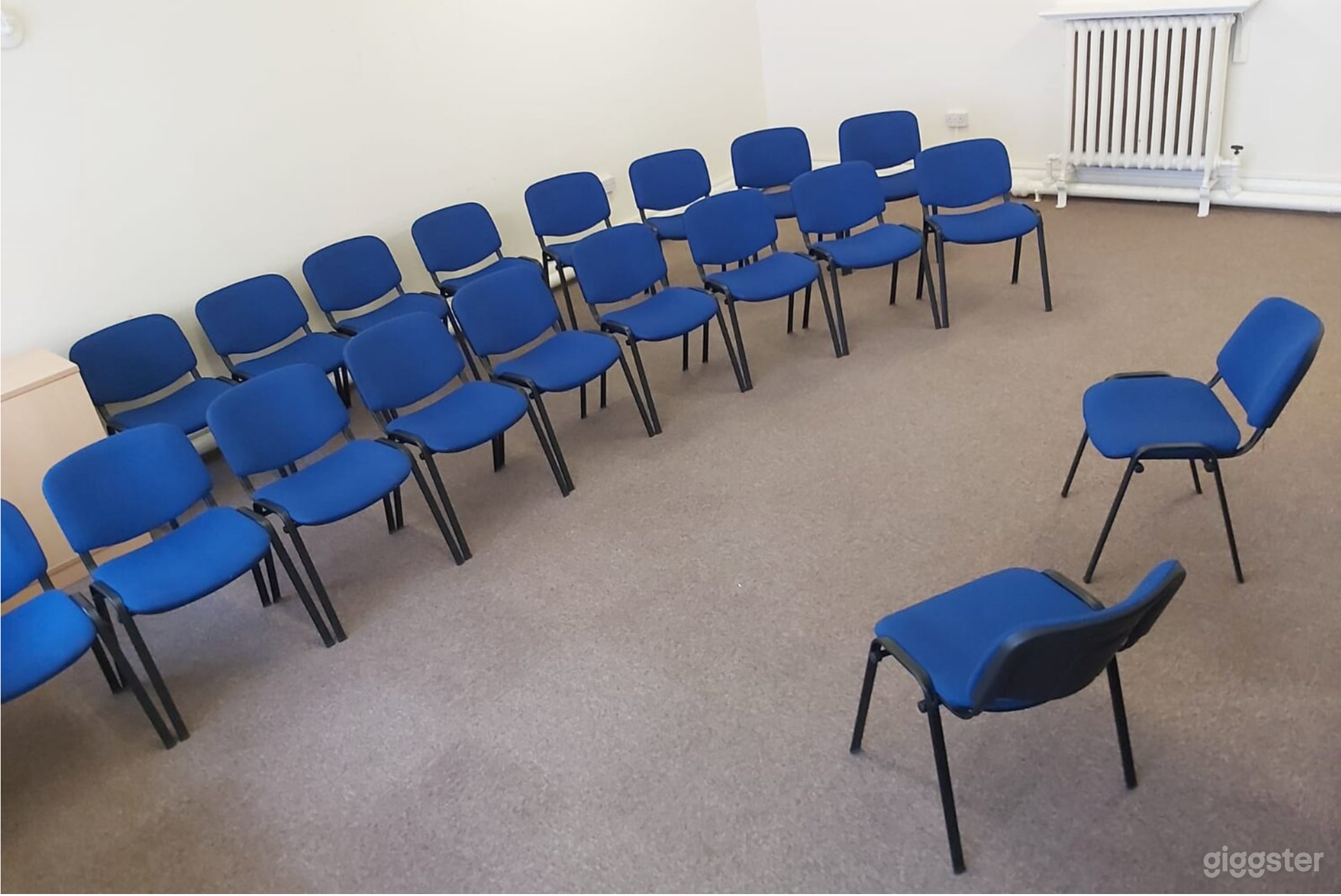 The Choir Room Photo 4