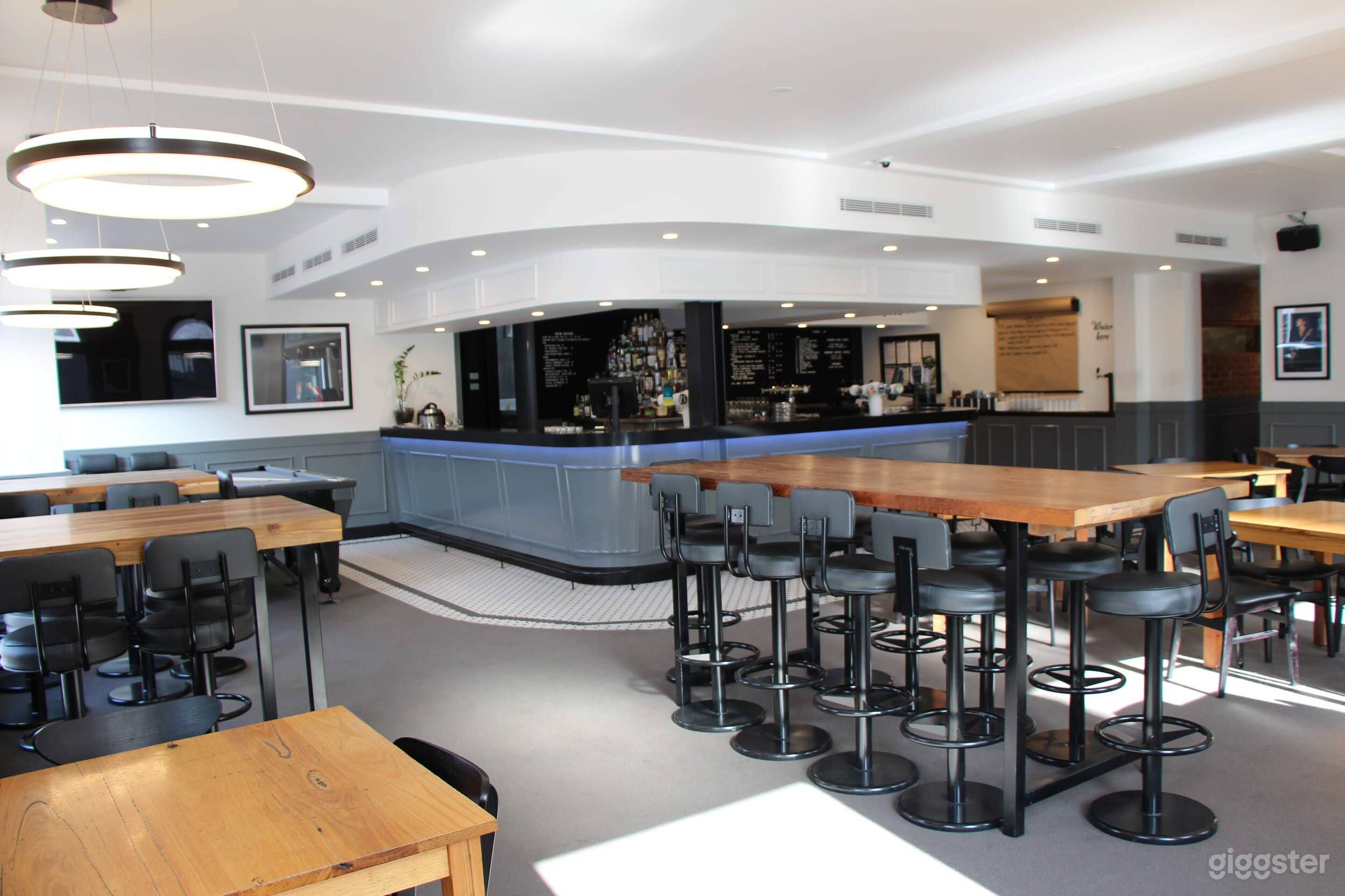 The Pub Area Photo 2