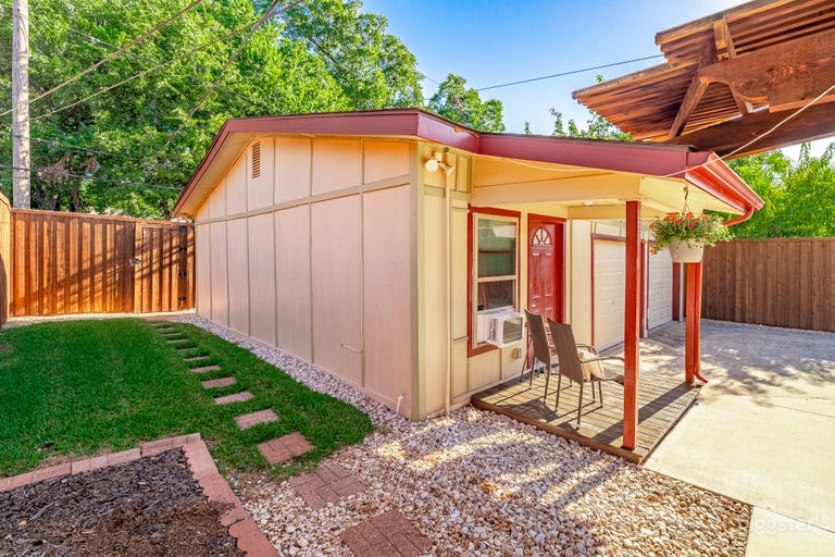  Detached 2 car garage and studio apartment 