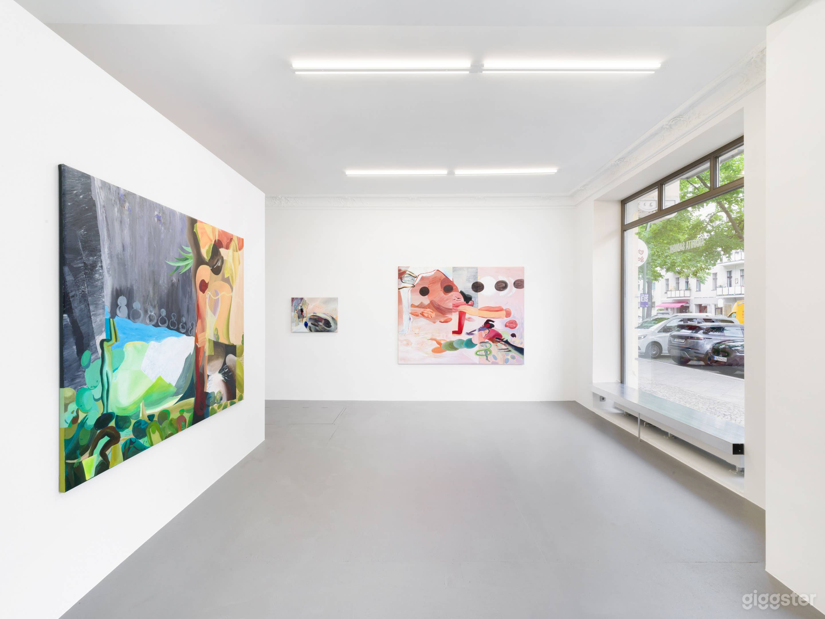 Helle moderne Galerie in Berlin mit Tageslicht Loft Foto 2