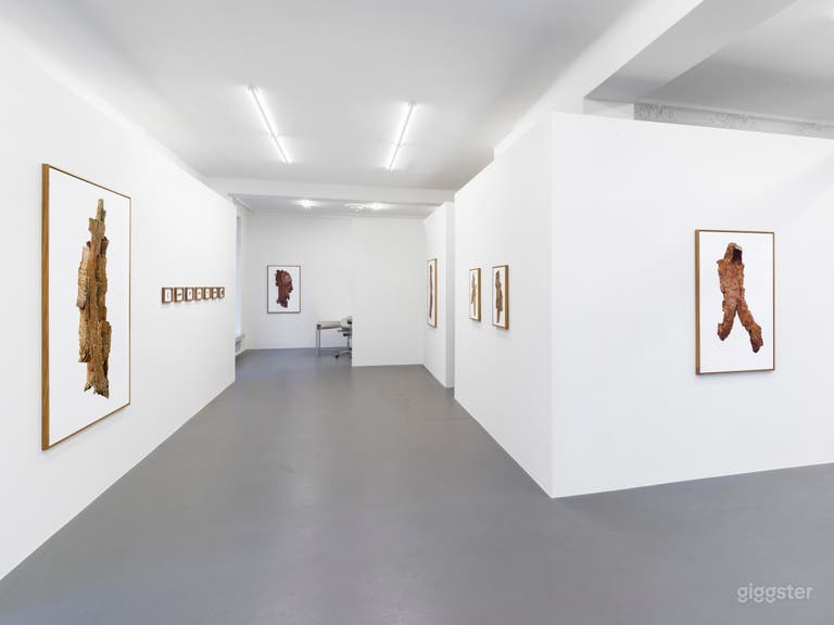  Helle moderne Galerie in Berlin mit Tageslicht Loft 