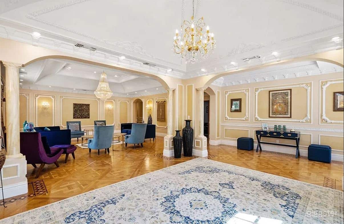 Mediterranean Compound in Woodland Hills Photo 1