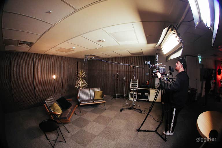  Cambridge Podcast Studio 