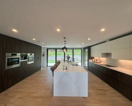  Beautiful Modern Home 